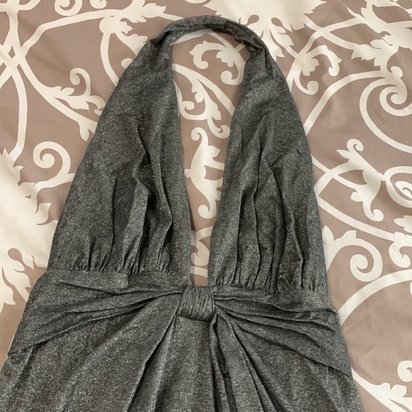 Black Halo open back halter dress - Picture 2 of 3